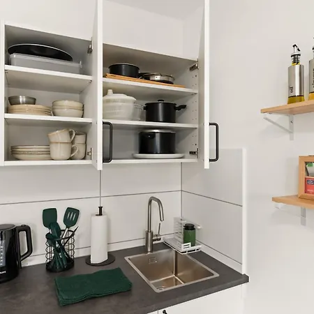 Sowi - Stilvolles Mit Parkplatz - Naehe Klinikum Und Uni Apartman *