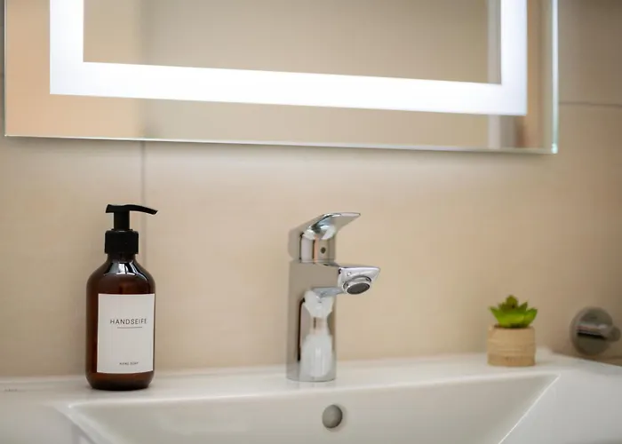 Sowi - Stilvolles Mit Parkplatz - Naehe Klinikum Und Uni *